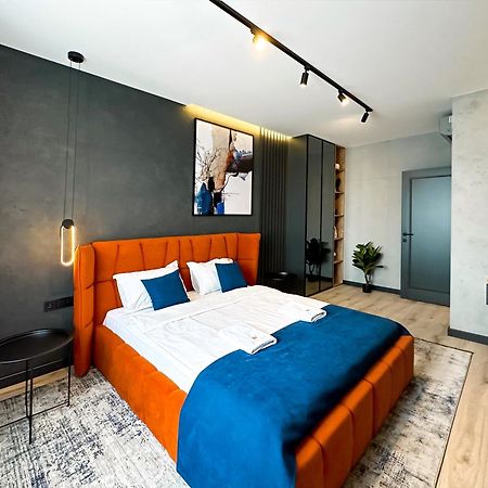 Royal 2 Apartments On Shevchenka 38 Str Львов Экстерьер фото