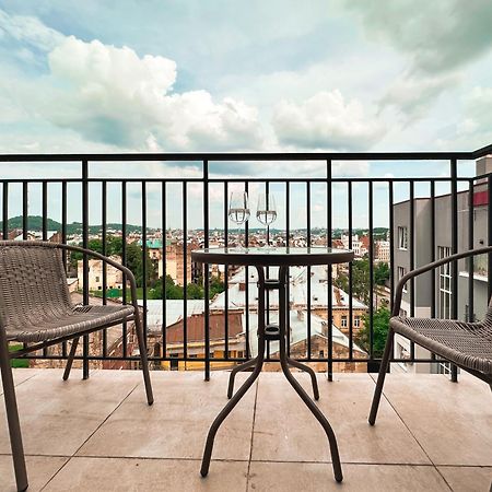Royal 2 Apartments On Shevchenka 38 Str Львов Экстерьер фото