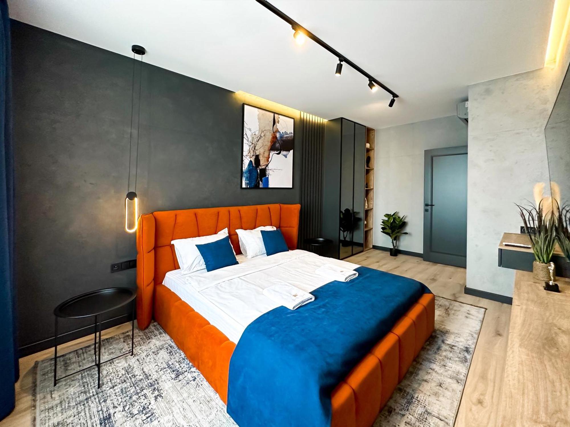 Royal 2 Apartments On Shevchenka 38 Str Львов Экстерьер фото